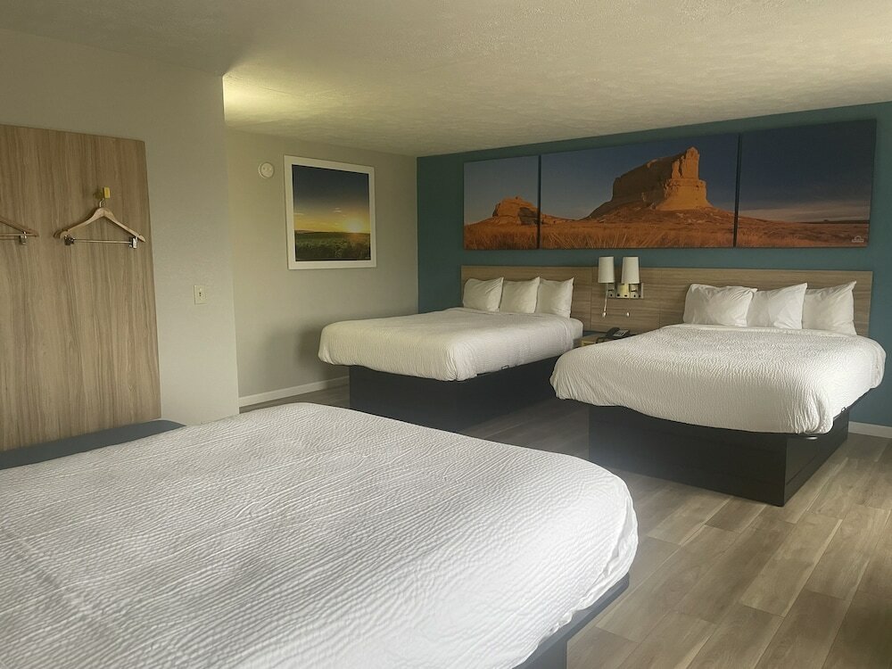 Фото Days Inn by Wyndham Warrensburg