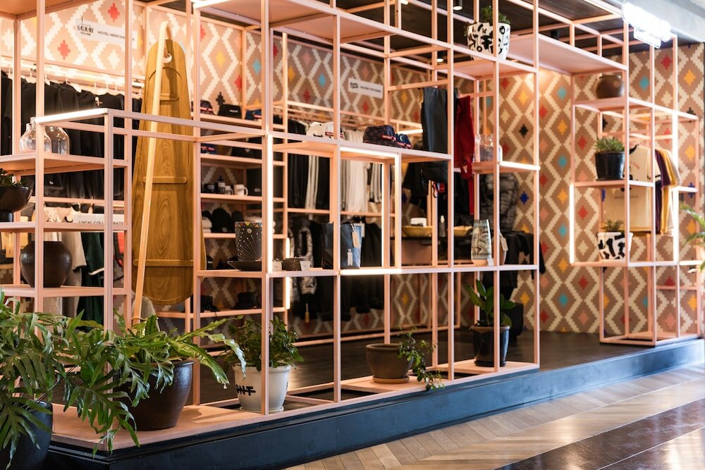 Фото Hallmark Hotel