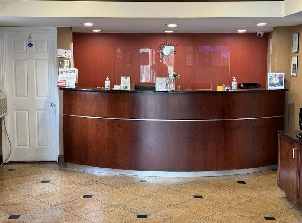 Фото Heritage Inn