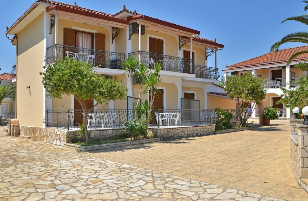 Фото Sunny Garden