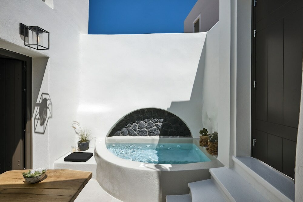 Фото Floria Suites