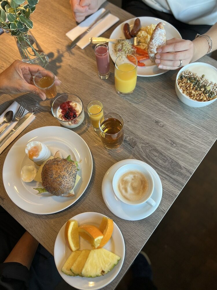 Фото Quality Hotel Royal Corner