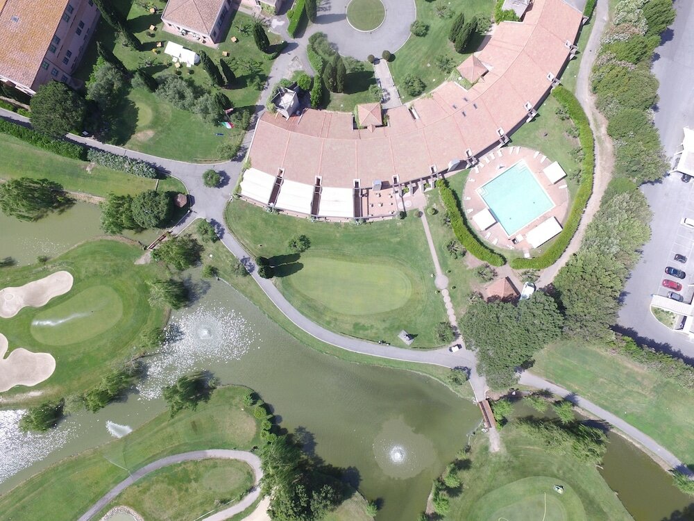 Фото Sheraton Parco De Medici Rome