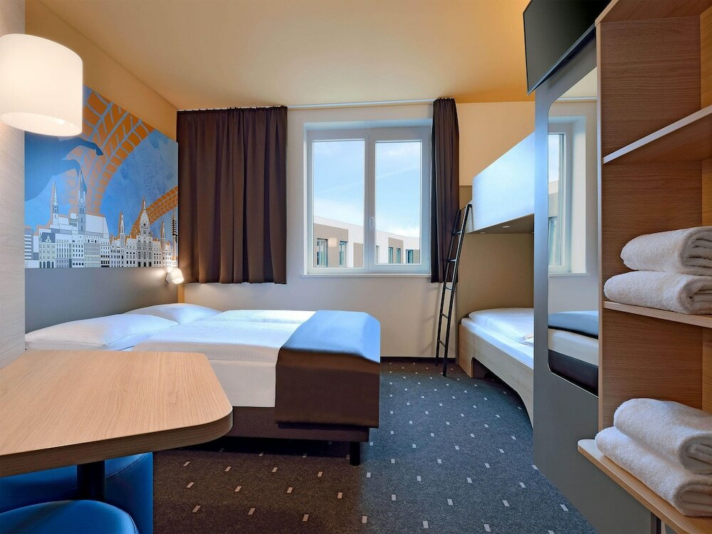 Фото B&b Hotel Hannover-City