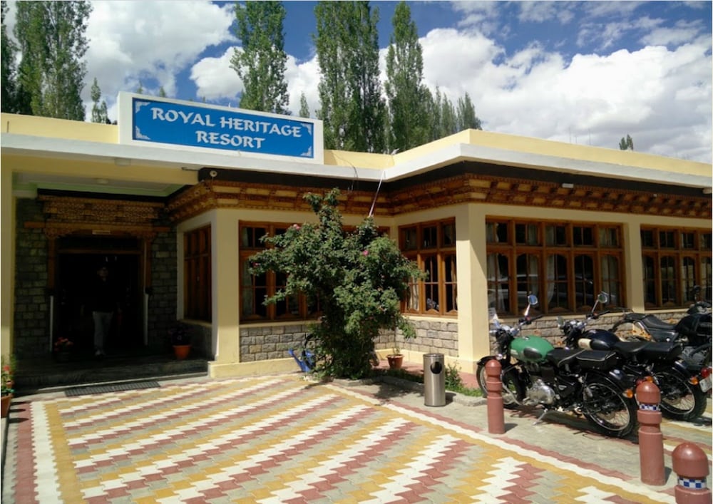 Фото Tih Royal Heritage Resort