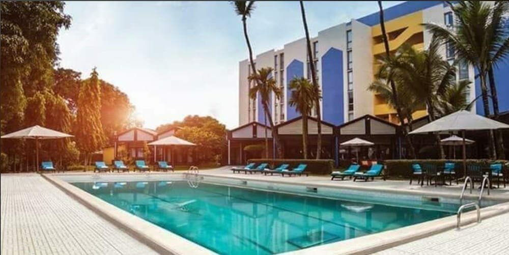 Hotel Douala Rabingha Hôtel, Douala, photo