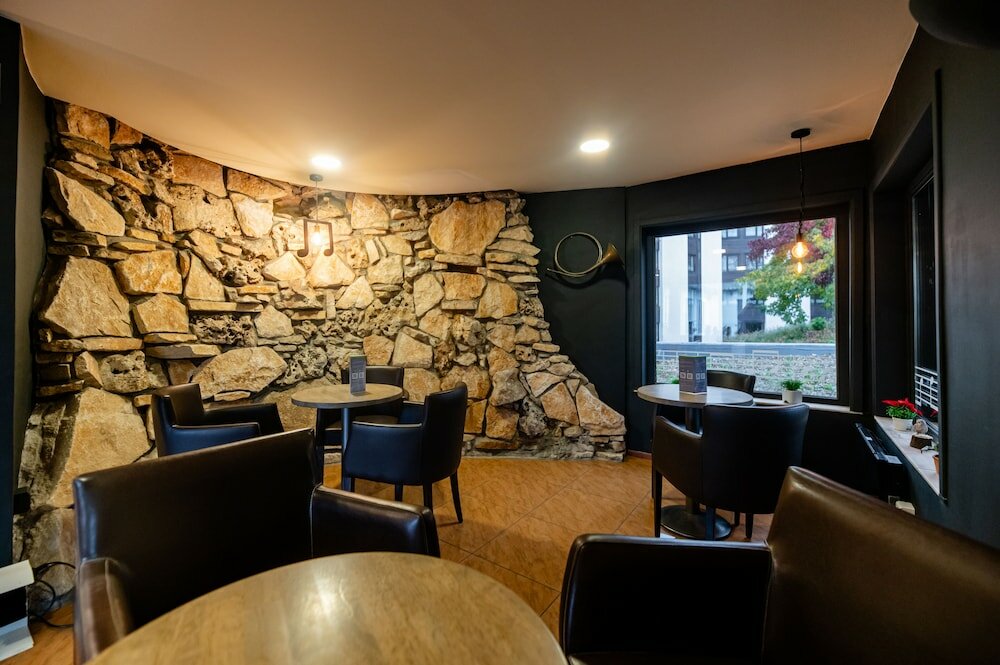 Фото Logis Hotel Restaurant des Acacias Lille Tourcoing