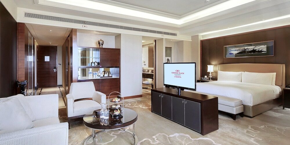 Фото Crowne Plaza Tianjin Jinnan, an Ihg Hotel
