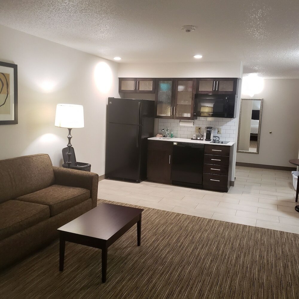 Фото Holiday Inn Express Grove City, an Ihg Hotel