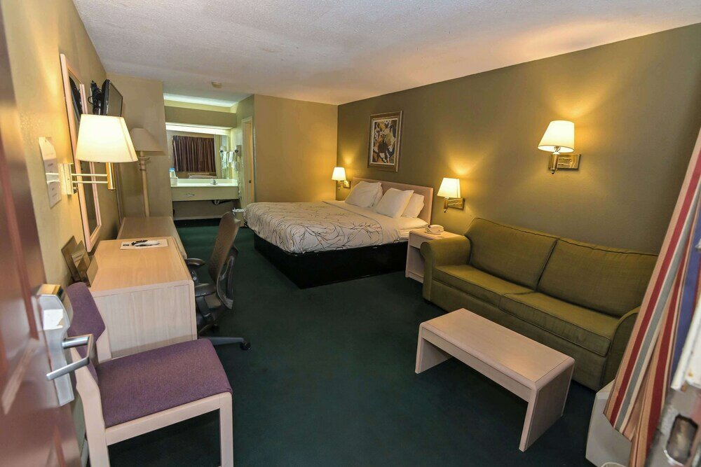 Фото Americas Best Value Inn Meridian