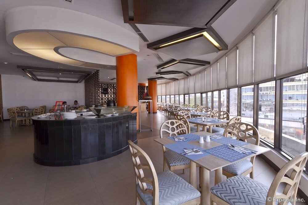 Фото Summit Circle Cebu