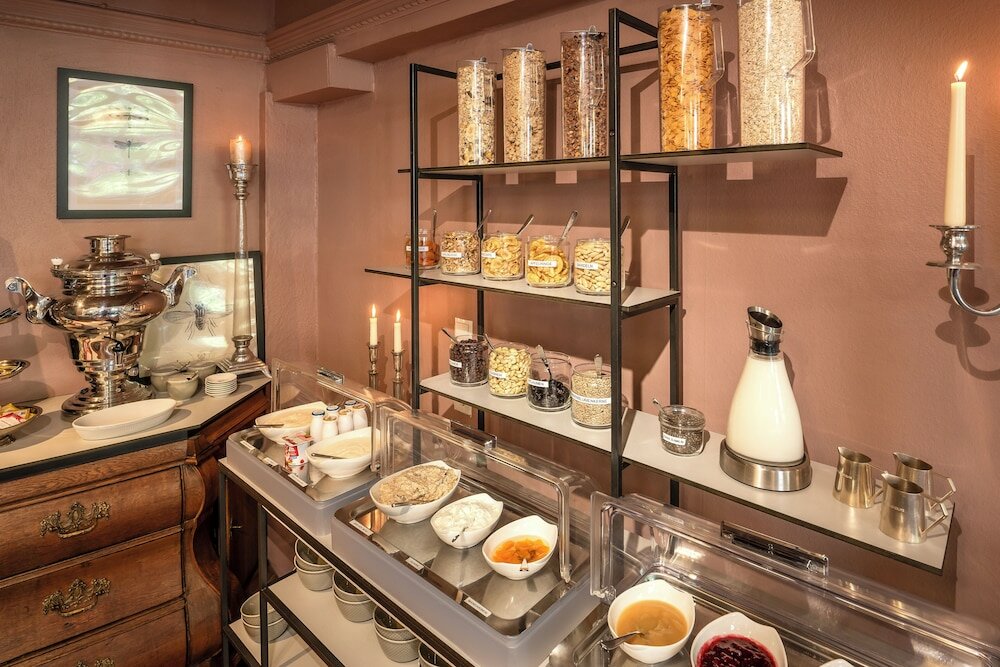 Фото Hotel Würzburger Hof