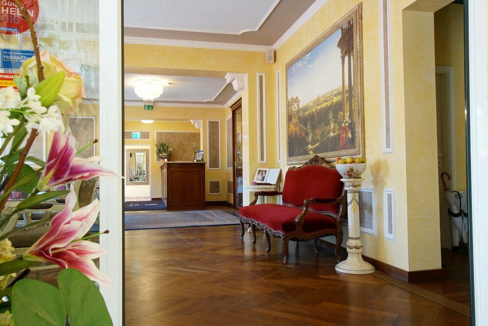 Фото Hotel am Luisenplatz