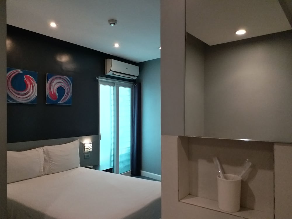 Фото Leez Inn Malate