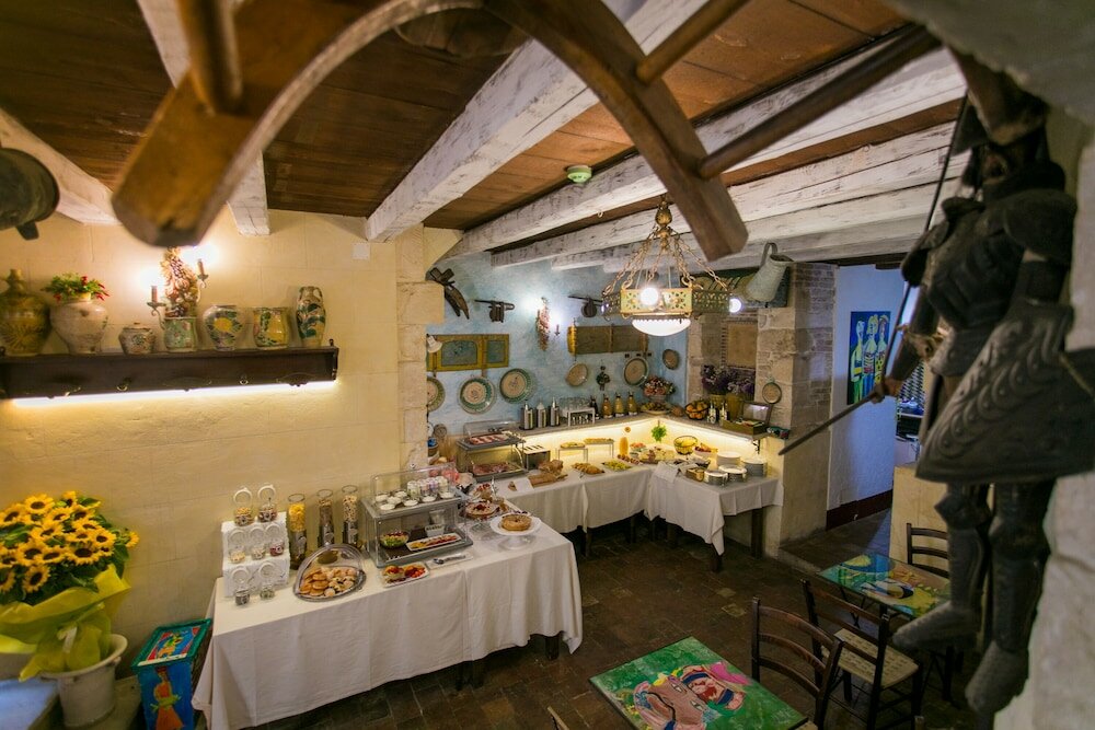 Фото Charme Hotel Henry's House