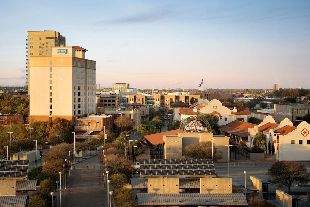 Фото Staybridge Suites San Antonio Downtown Conv Ctr, an Ihg Hotel