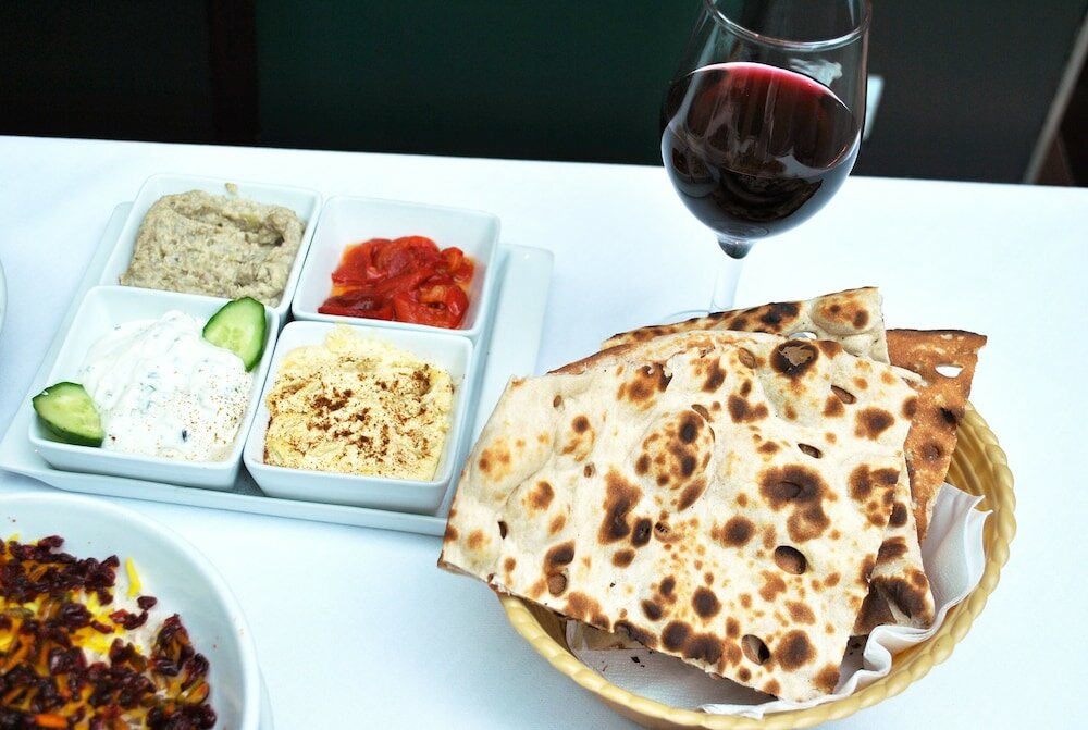 Фото The Colonnade