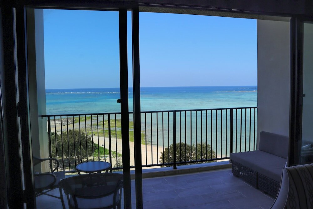 Фото Ryukyu Hotel & Resort Nashiro Beach