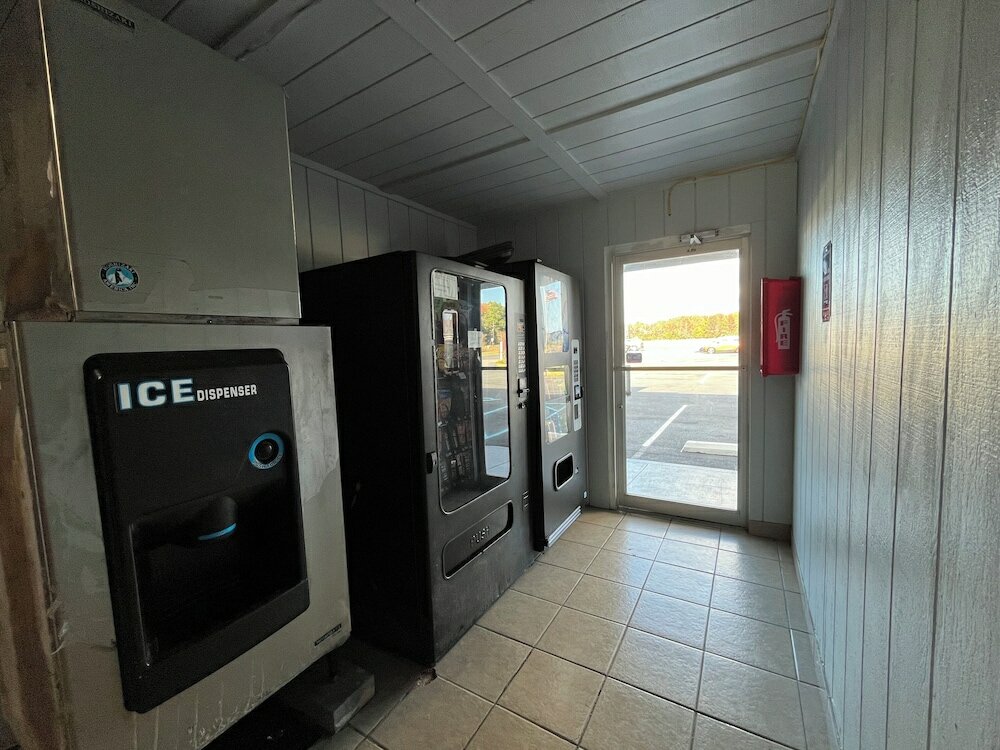 Фото Budget Inn Nassawadox