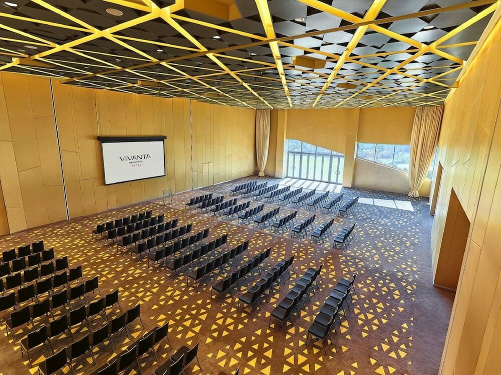 Фото Vivanta New Delhi, Dwarka