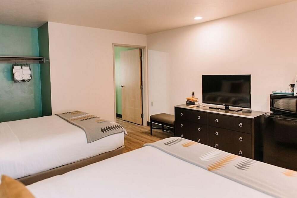 Фото The Maverick Hotel Eugene near University