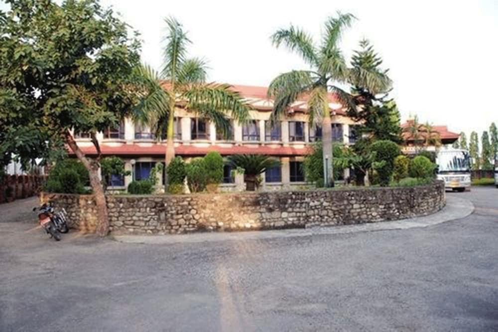 Фото Hotel Nirvana Luxury International