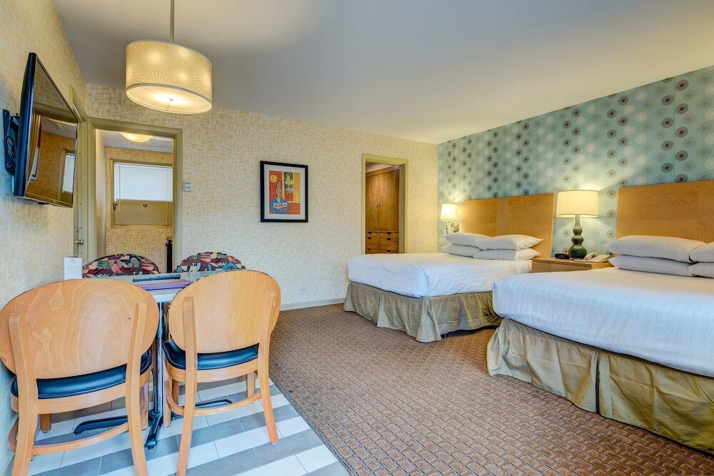 Фото Carleton of Oak Park