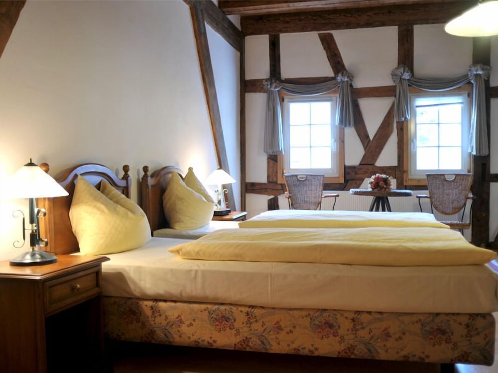 Фото Gutshof Hotel Waldknechtshof