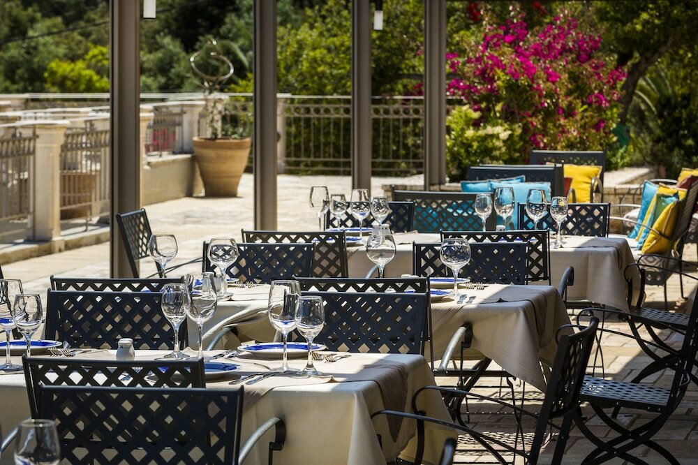 Фото Almyra Hotel