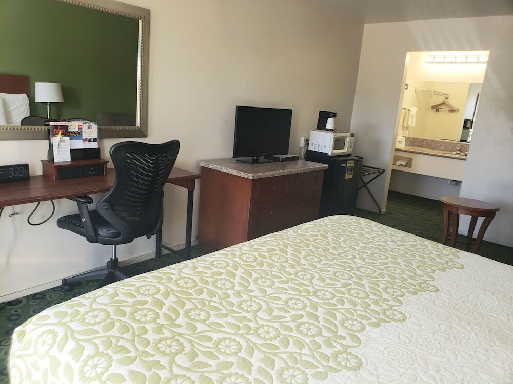 Фото Days Inn by Wyndham Westley