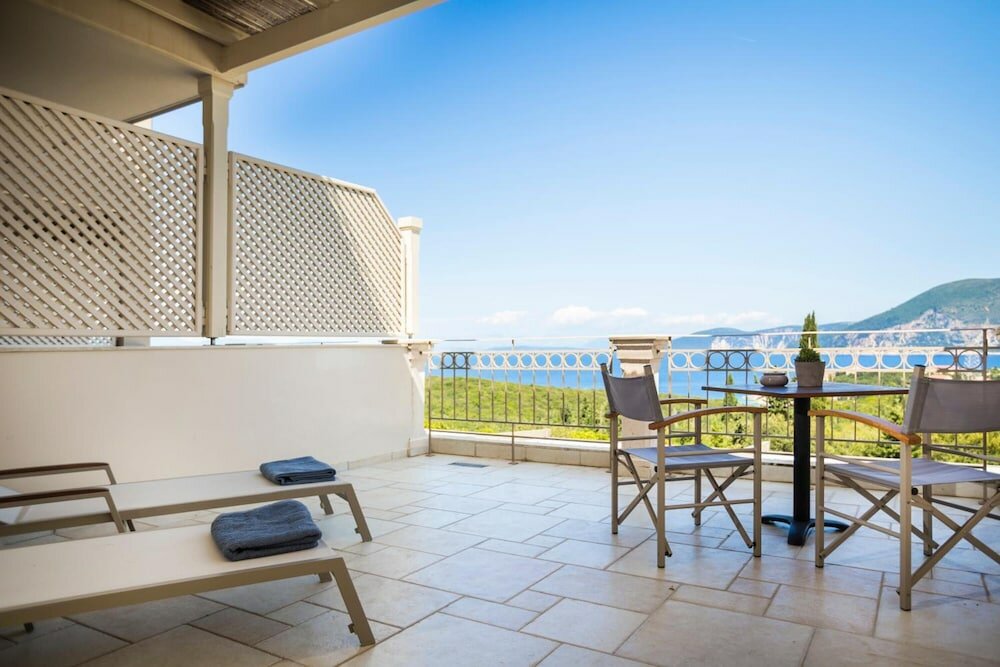 Фото Almyra Hotel