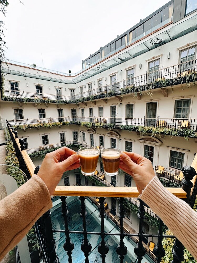 Фото Aria Hotel Budapest by Library Hotel Collection