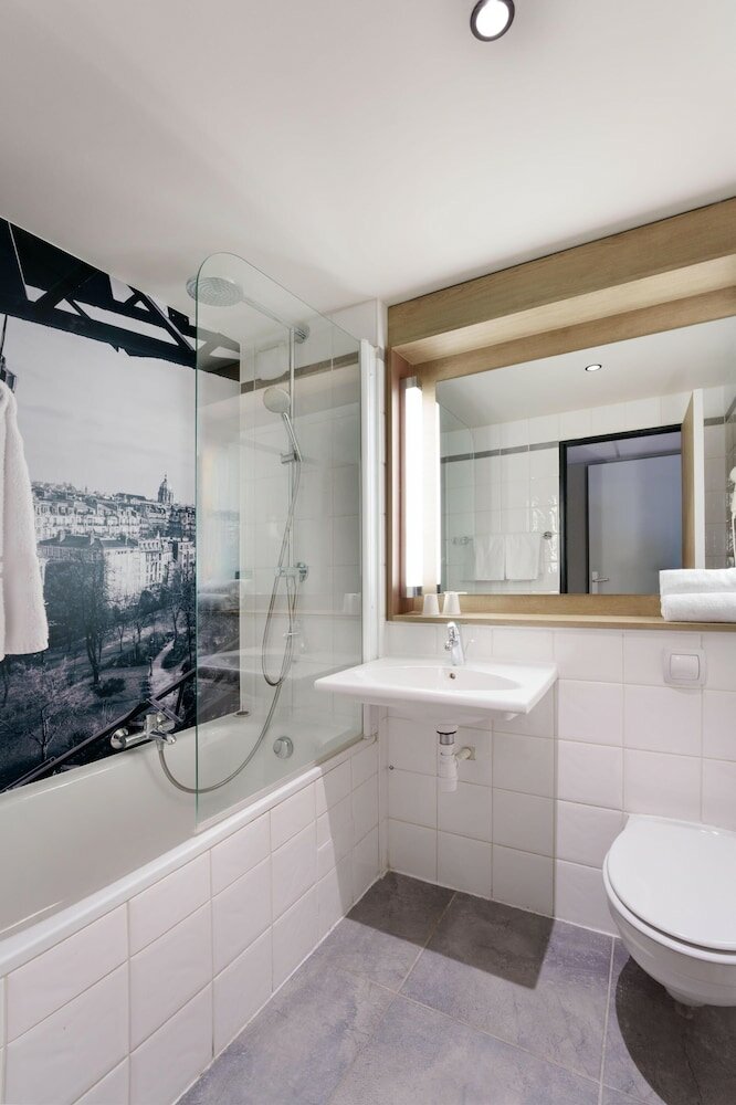 Фото Campanile Le Blanc Mesnil