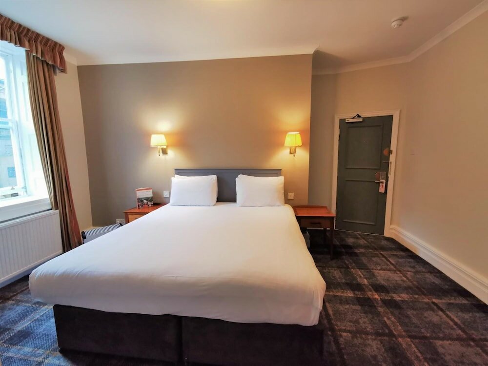 Фото Arnos Manor Hotel