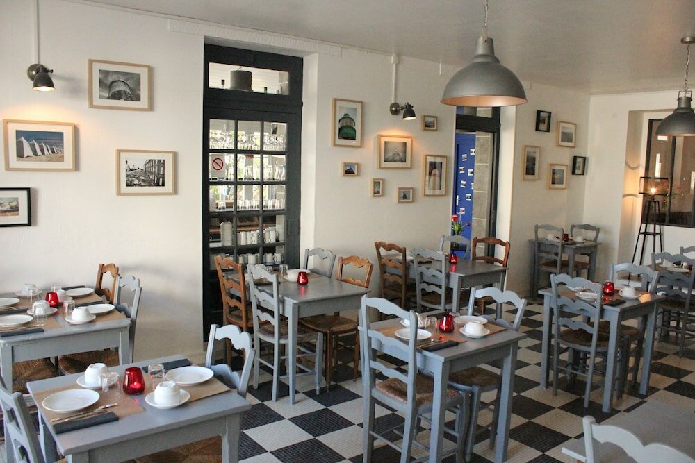 Фото Hôtel Saint-Michel