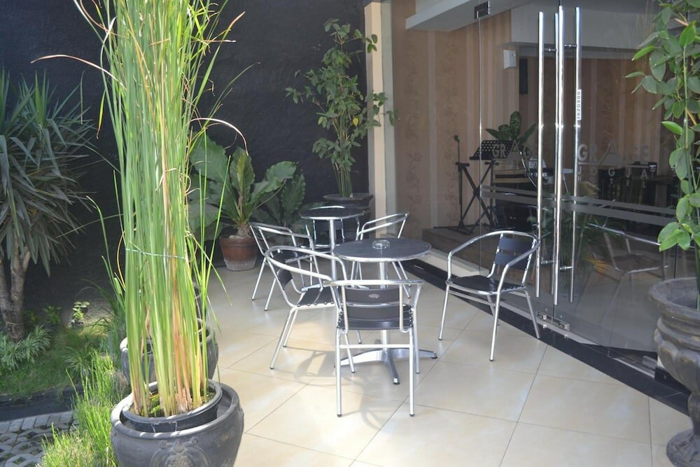 Фото Grand Puri Saron Yogyakarta