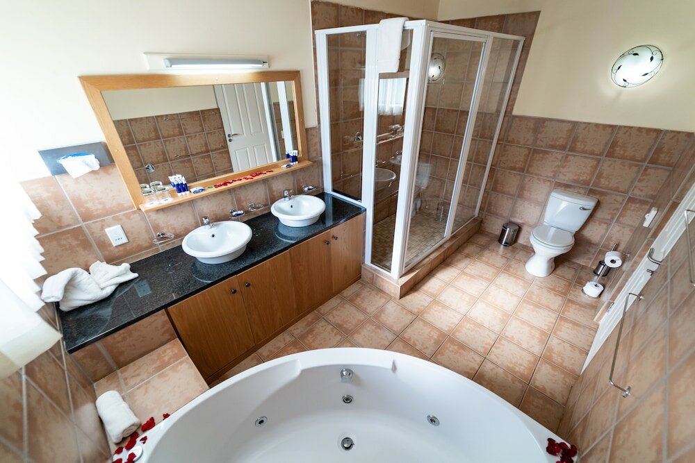 Фото Gooderson Monks Cowl Golf Resort