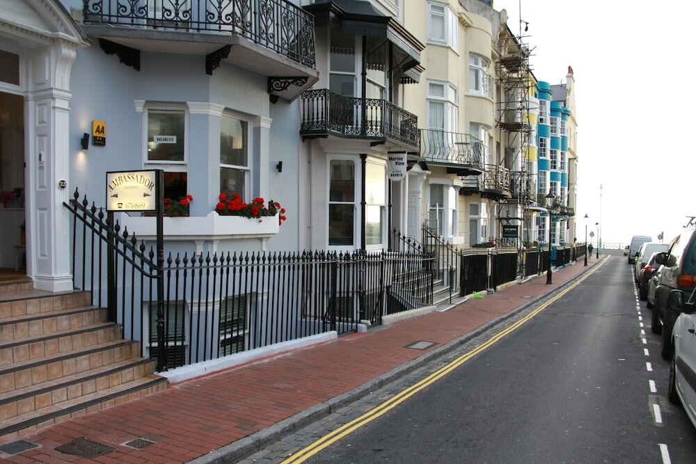 Фото Ambassador Hotel