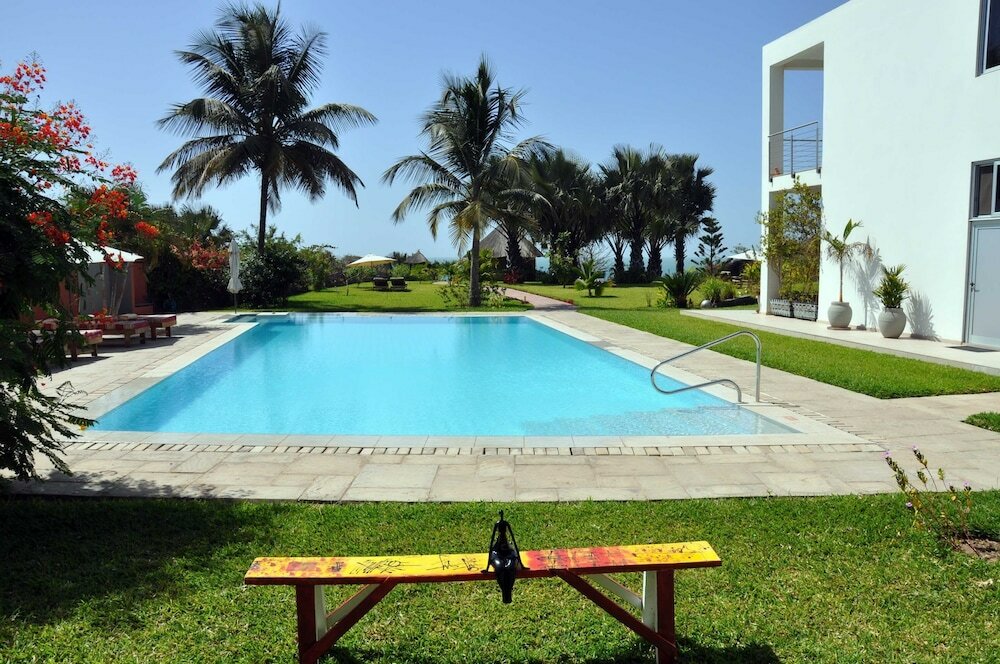 Фото Leo's Beach Hotel & Restaurant - Adults Only