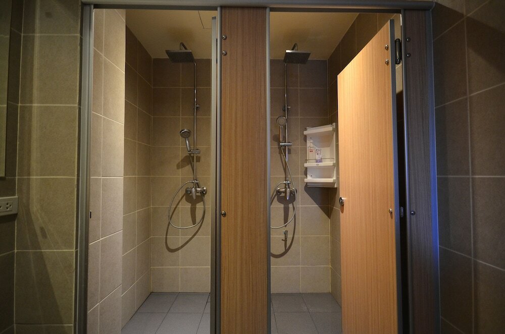 Фото Good Day Hostel