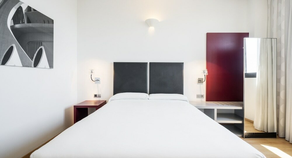 Фото Hotel Ilunion Aqua 3