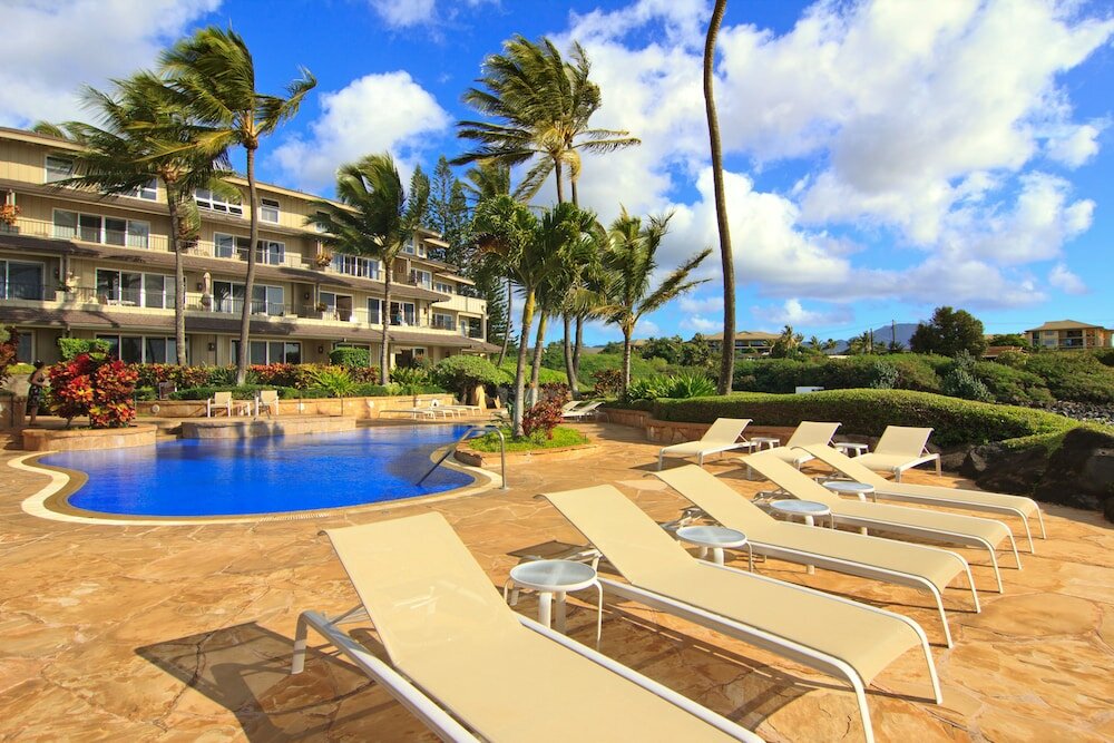 Фото Whalers Cove Oceanfront Resort