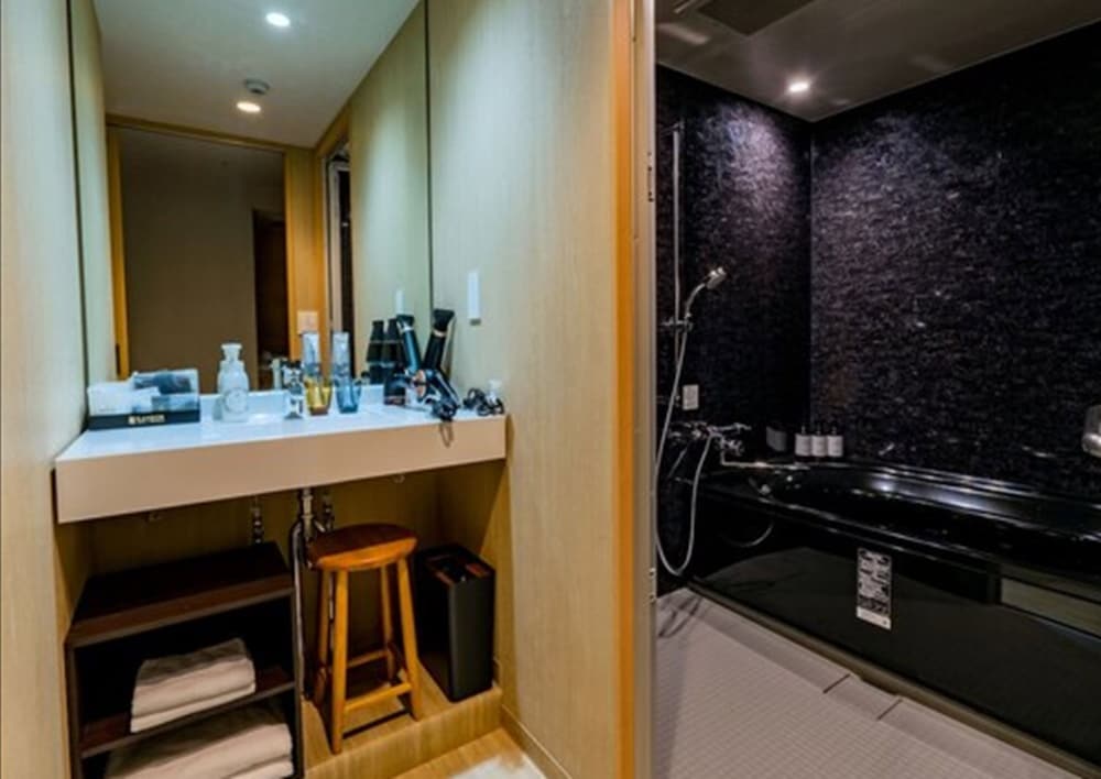 Фото Randor Hotel Namba Osaka Suites