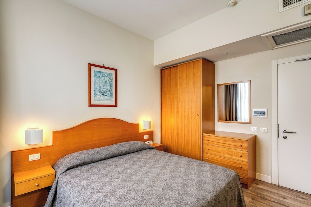 Фото Isola Sacra Rome Airport