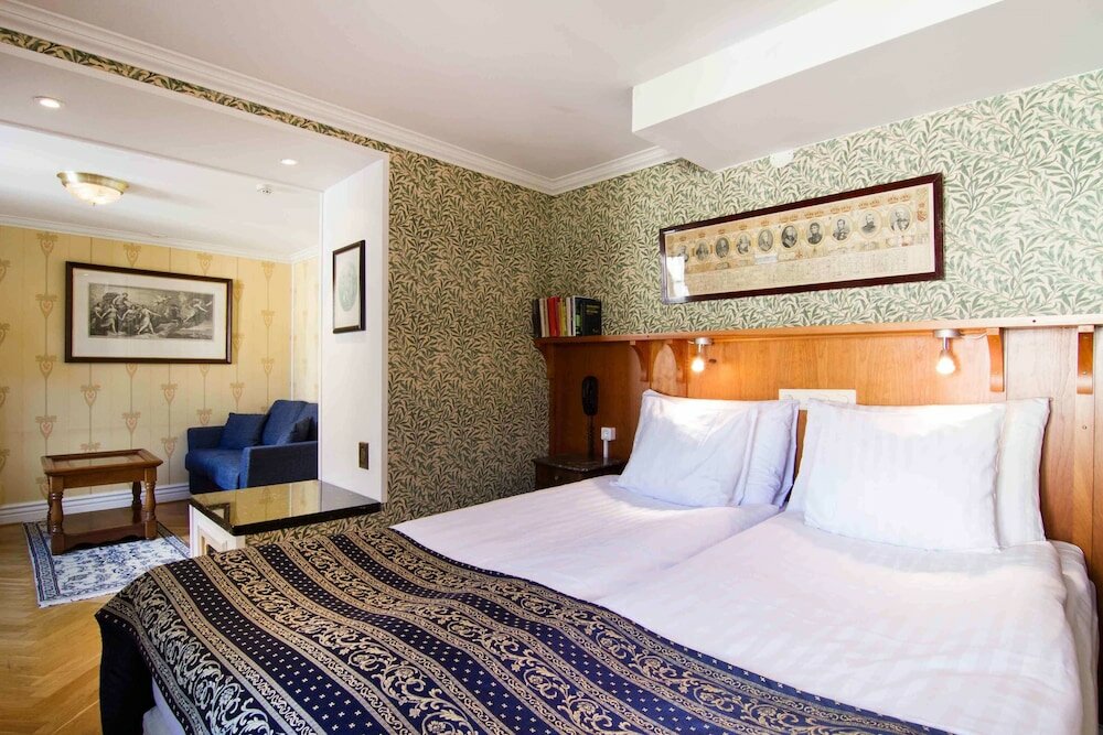 Фото Mayfair Hotel Tunneln