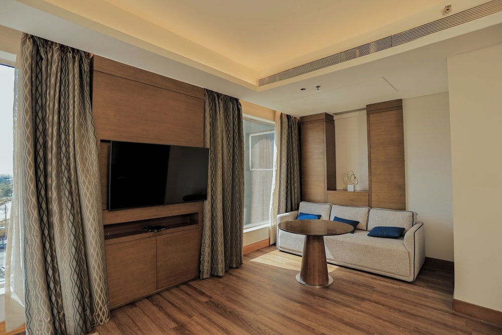 Фото Courtyard by Marriott Bhopal