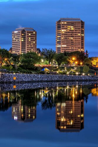 Внешний вид отеля Delta Hotels by Marriott Saskatoon Downtown в Саскатуне, фото 2