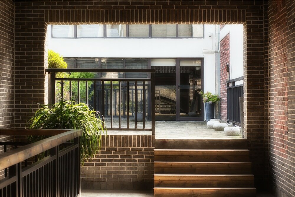 Фото Shanghai Linyin Holiday Hotel