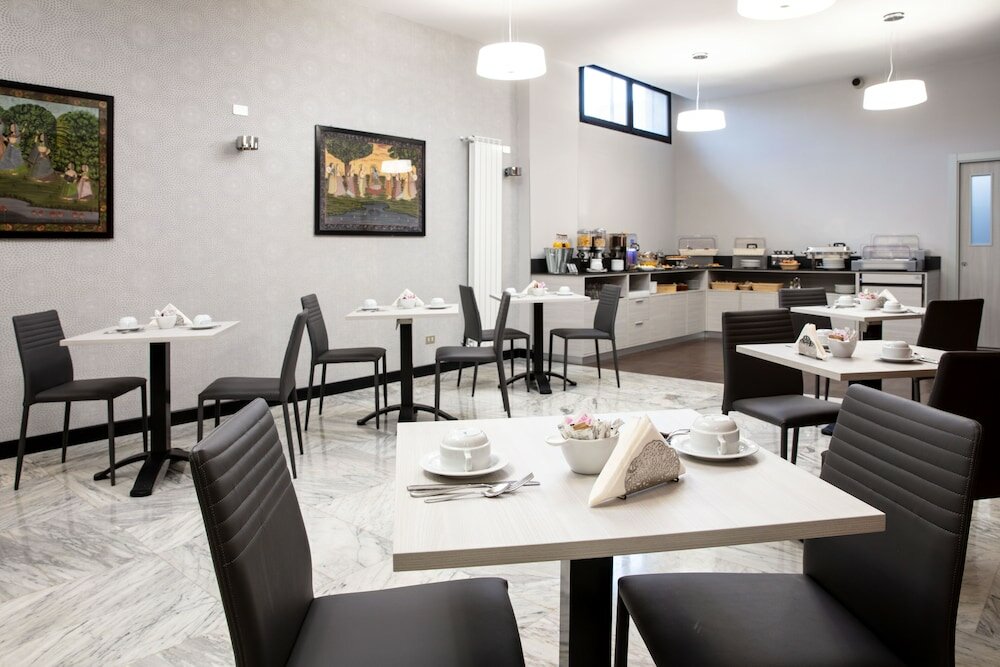 Фото Hotel Esperia