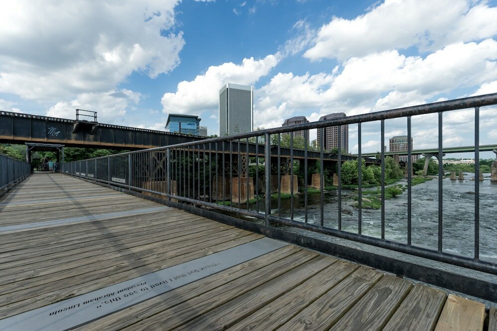 Фото Delta Hotels by Marriott Richmond Downtown